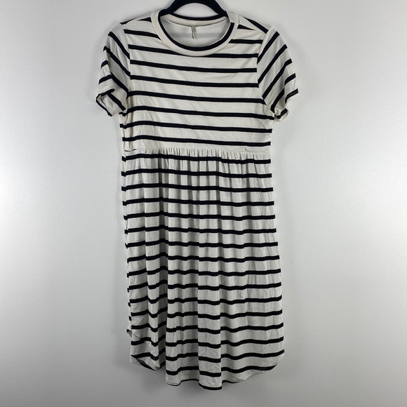Bellamie Black White Striped Dress Size Small Short Sleeve Basic Scoop neck - Picture 1 of 4
